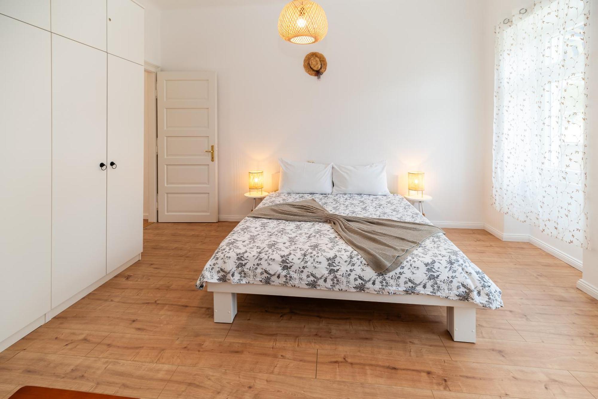 Apartments House Pinezic Malinska Extérieur photo