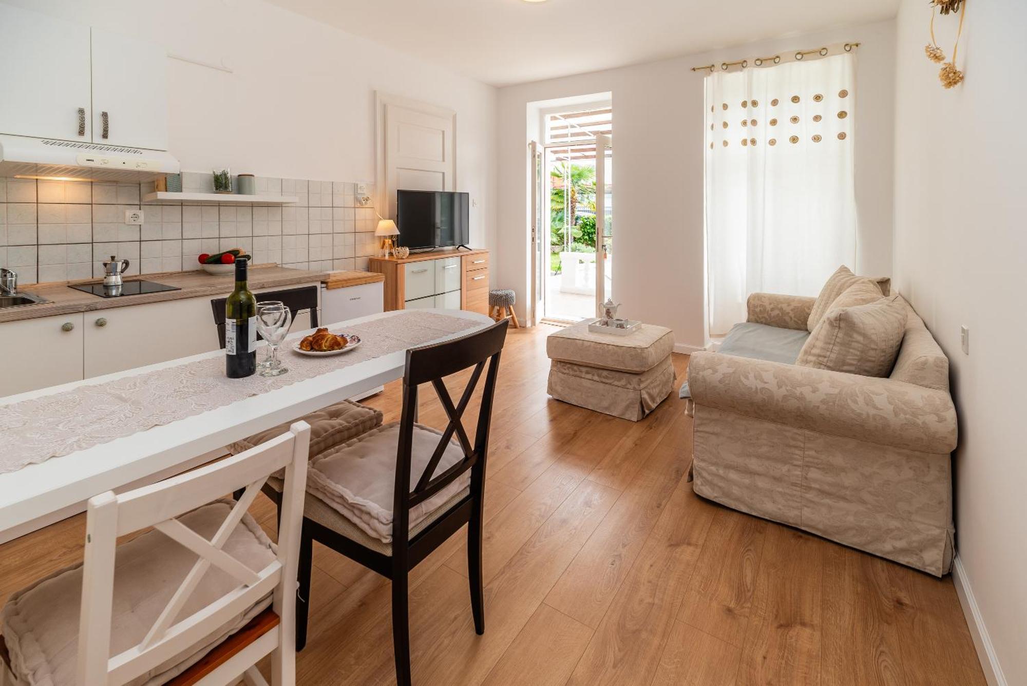 Apartments House Pinezic Malinska Extérieur photo