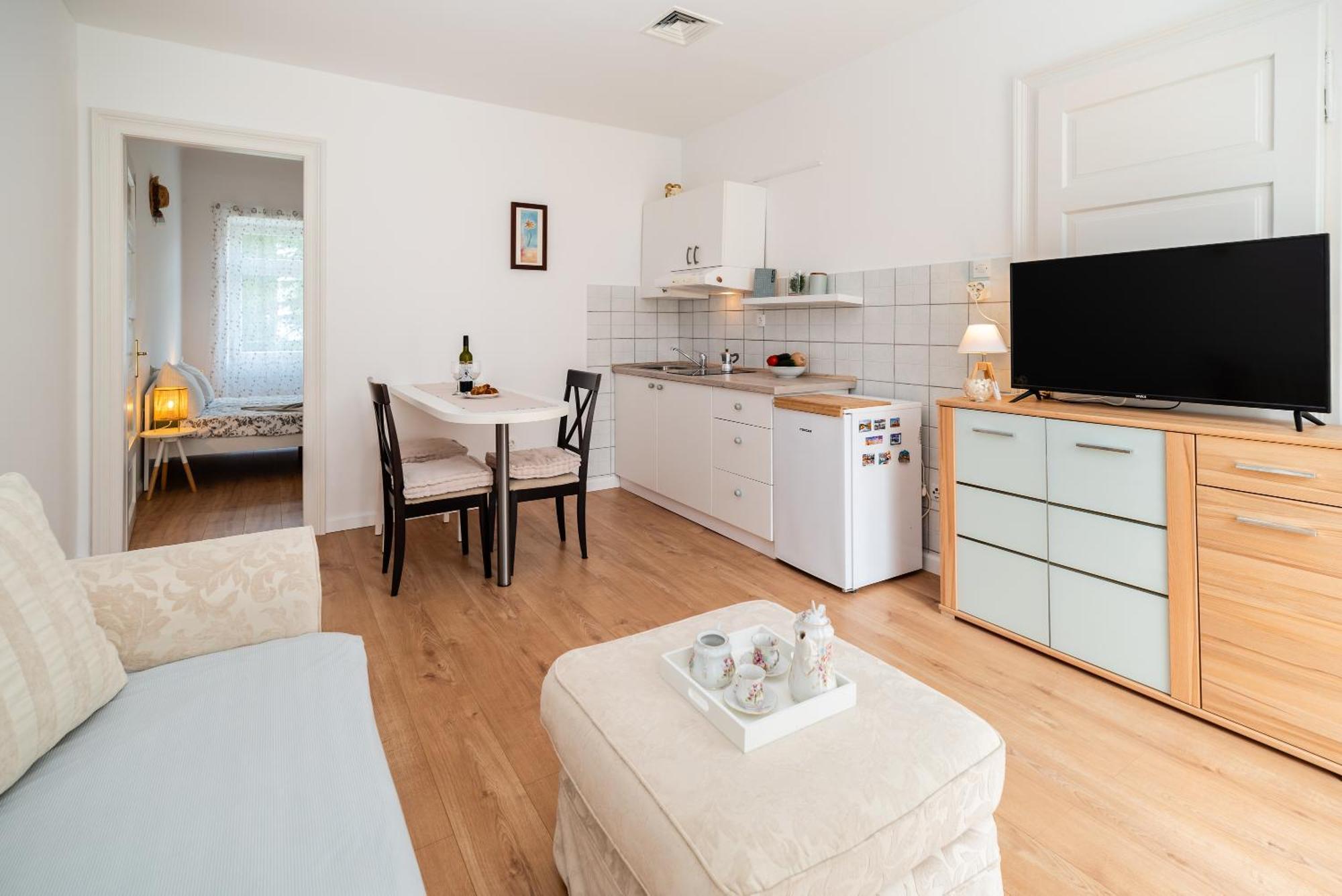 Apartments House Pinezic Malinska Extérieur photo