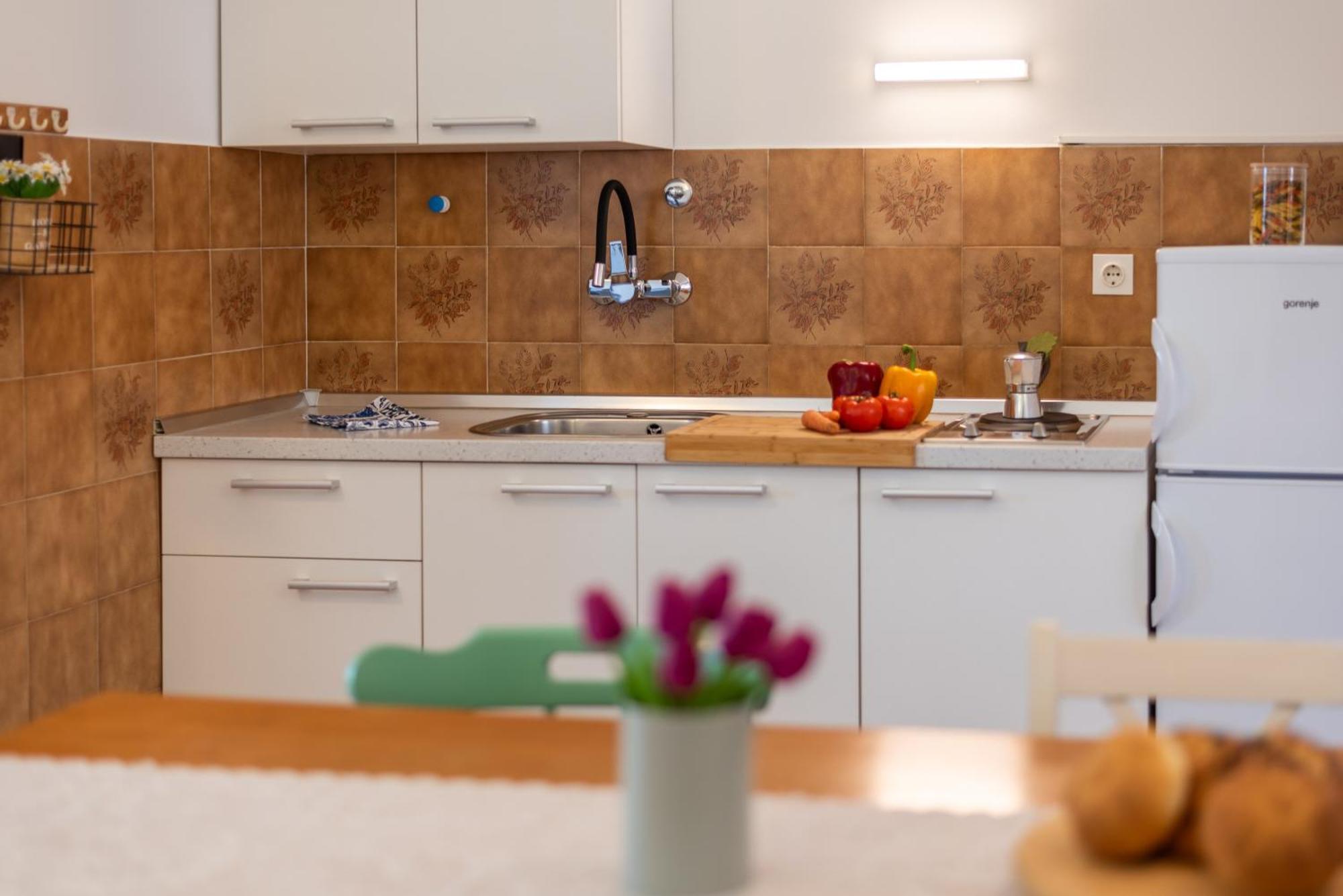 Apartments House Pinezic Malinska Chambre photo